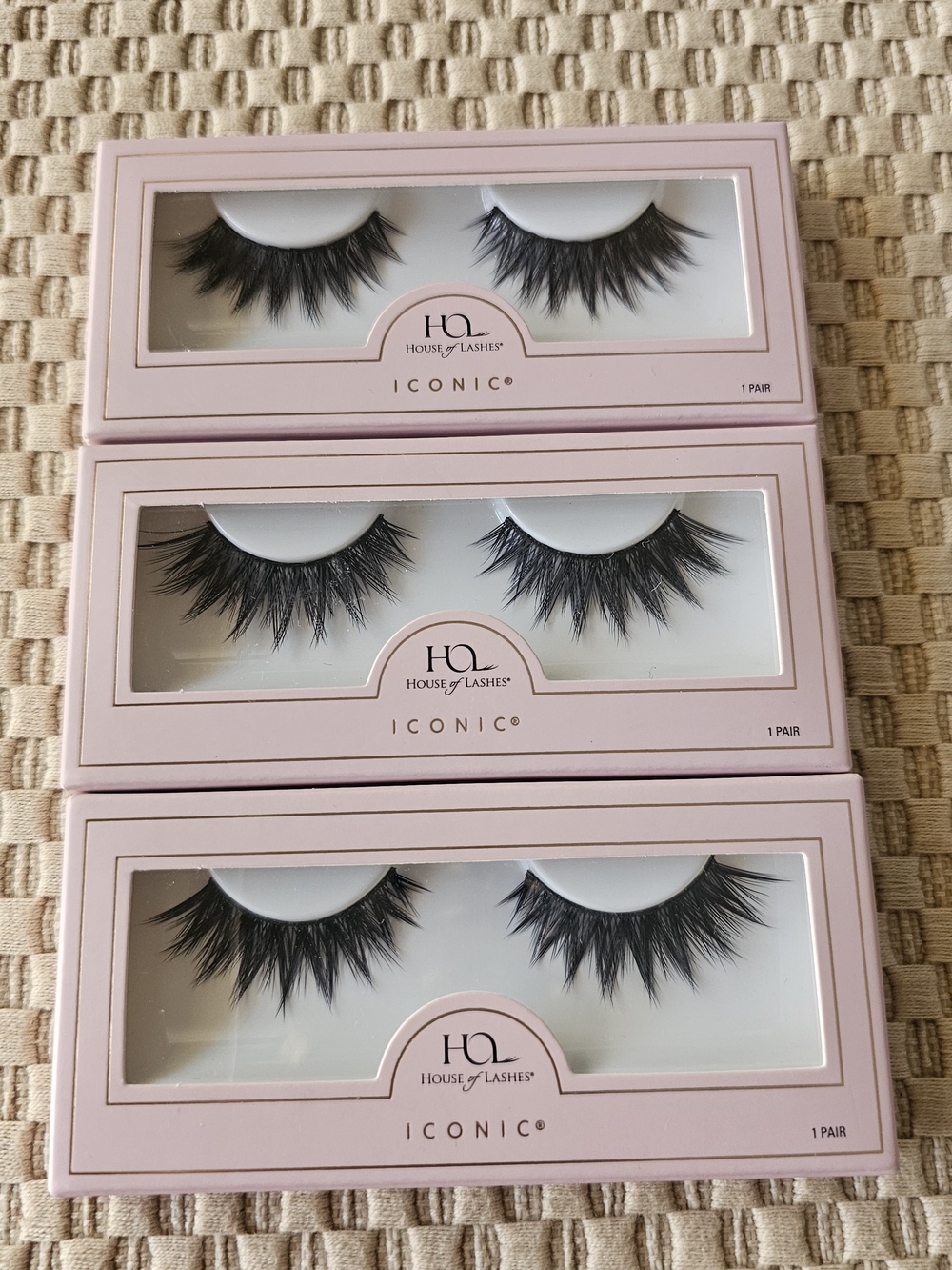 House of Lashes Iconic False Eyelashes – Black (Set of 3)